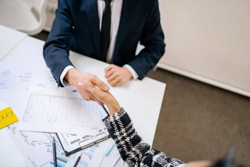 Doradztwo strategiczne – badanie rynku, biznesplan, model biznesowy